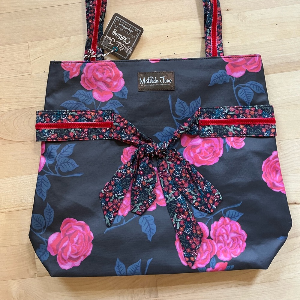 Matilda jane tote bag new black with red flowers
